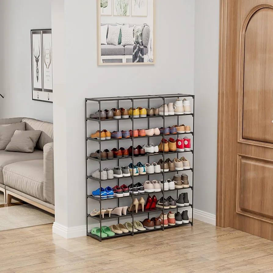 Light shoe cabinet